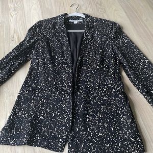 Silk spandex mix blazer black and white goes with everything!